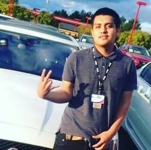 Meet your Posher, Lorenzo